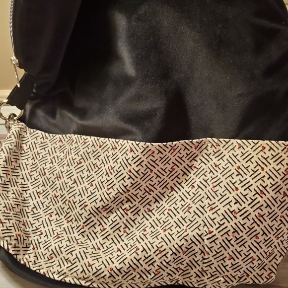 Kindred Spirit Messenger/Backpack NWOT - Picture 7 of 8